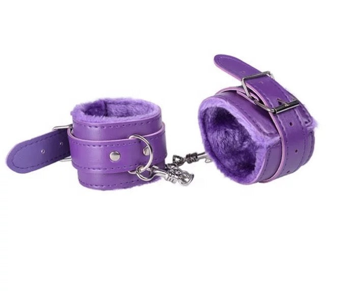 Esposas Efecto Cuero - Interior Peluche