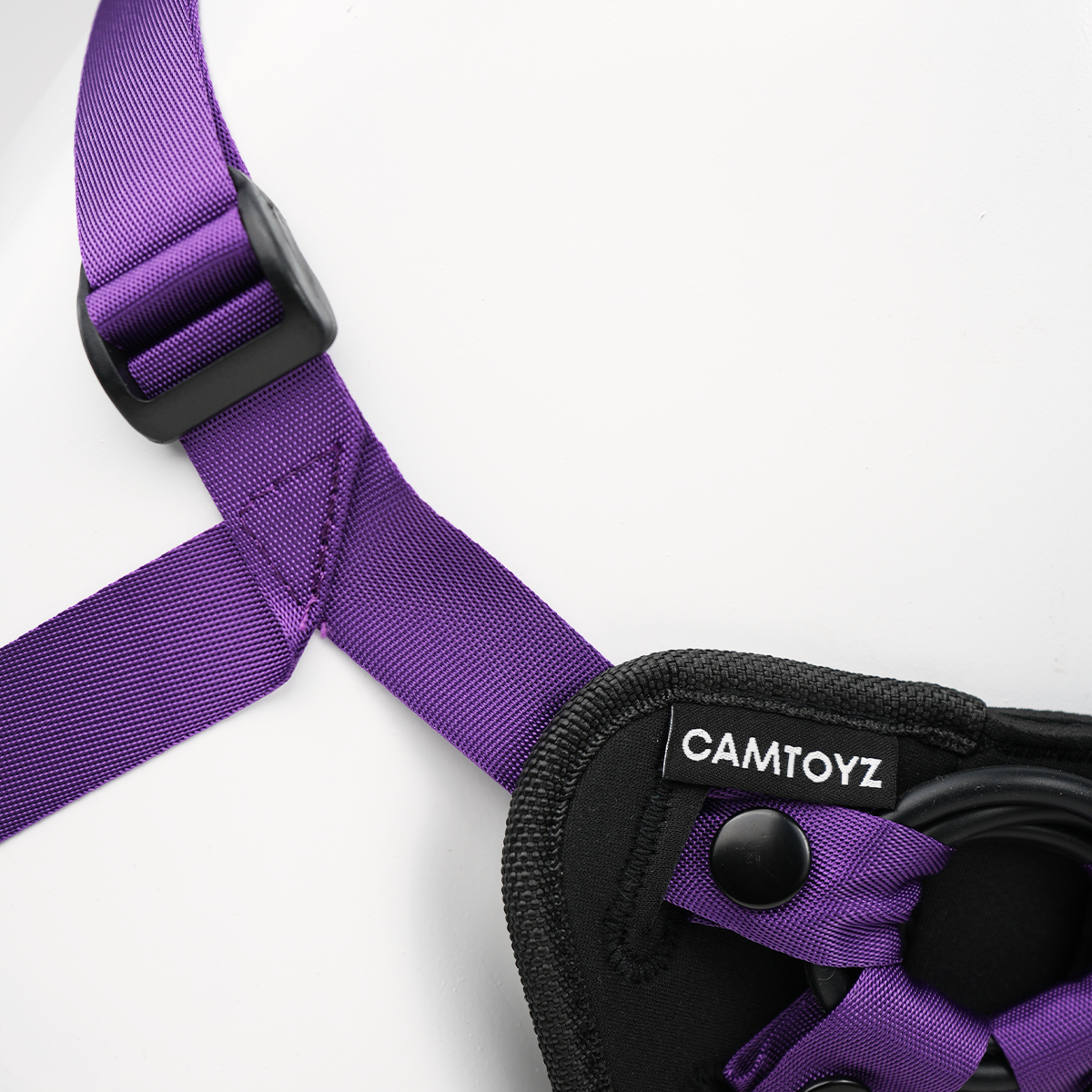 Arnés Tanos con Dildo Ultra Suave